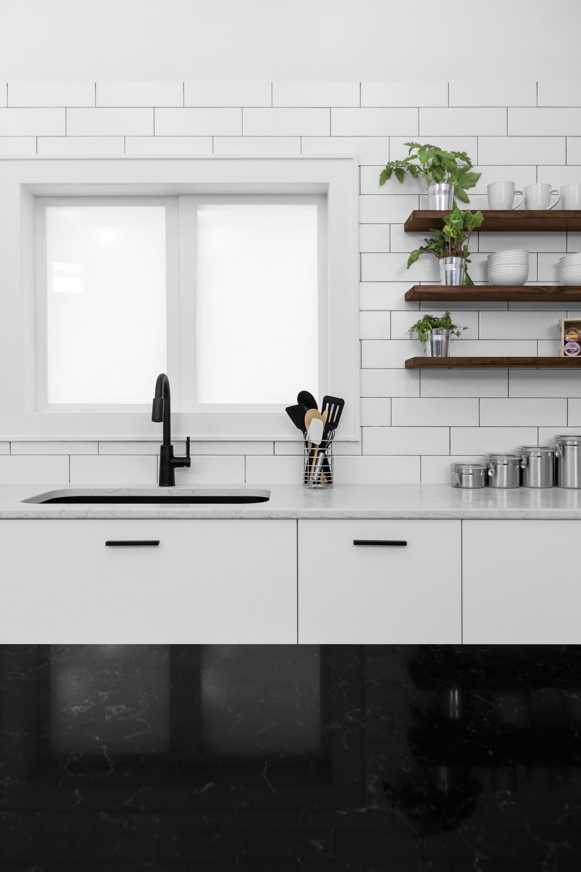 Bianco Perle & Cascade Noir